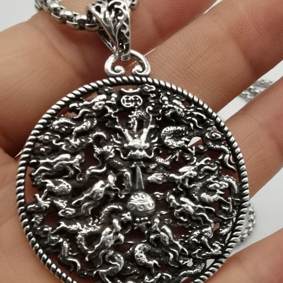 Chinese antique hand-carved Tibetan silver hollow… - image 3