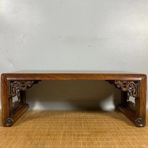 Chinese antique natural rosewood table is exquisitely carved by hand,can be collected and used