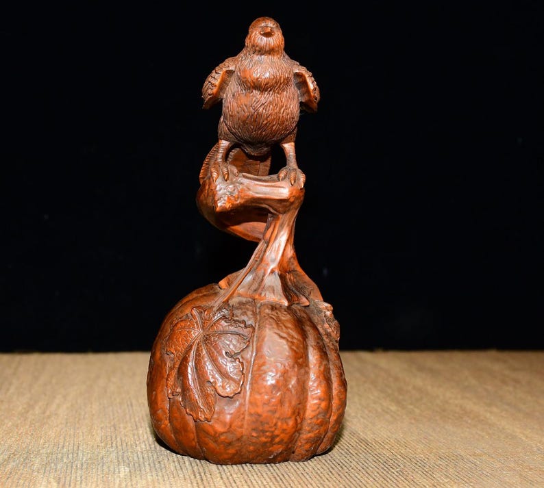 Chinese handmade carved natural boxwood bird statue ornament,exquisite and unique,collectible image 7