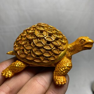 Chinese pure hand-carved pure copper gilt hollow out Yuanbao turtle statue small incense burner ornament,beautiful shape,can be collected