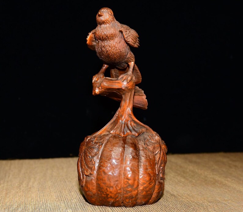Chinese handmade carved natural boxwood bird statue ornament,exquisite and unique,collectible image 4