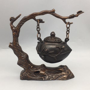 Ancient chinese pure copper hand carved longevity peaches statue hanging Incense Burner ornament,beautiful shape,worth collecting