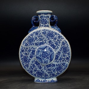 青白い手描きの陶磁器花瓶 Amazon.co.jp: 陶器の花瓶 レトロな手描きの青と白の磁器の花瓶