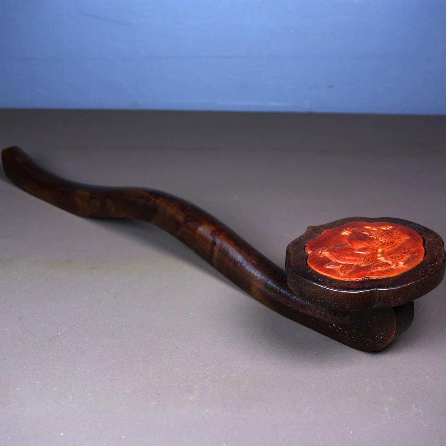 中国の純粋な手彫りの天然ツゲの如意飾り、リビングルームと机の装飾