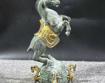 中国の手作りの彫刻が施された青銅の馬の像、干支、絶妙な模様、絶妙な