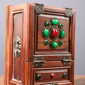 China&#39;s antique natural rosewood inlaid gems jewelry box dressing table statue,pure hand carved exquisite is rare and precious