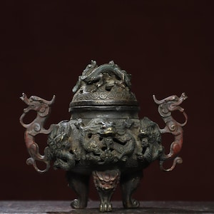 Chinesische antike reine Kupfer Bronze handgeschnitzte neun Drachen Muster Statue Weihrauch Brenner ist exquisit und wert zu sammeln