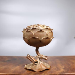 Chinese antique hand carved pure copper lotus incense burner ornament, desktop decoration,beautiful shape