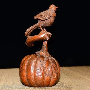 Chinese handmade carved natural boxwood bird statue ornament,exquisite and unique,collectible image 1