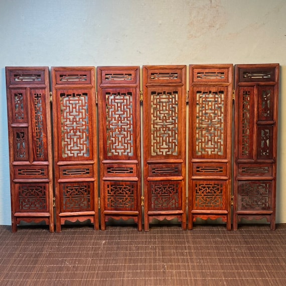 Chinese Pure Hand-carved Red Acid Wood Exquisite Hollow Out