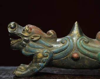 中国のアンティークブロンズ彫刻双頭吉兆獣像飾り、デスクトップの装飾