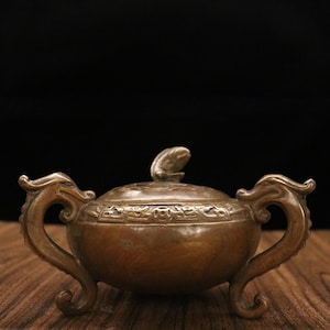 Chinese antique pure copper carving dragon statue incense burner ornament,exquisite patterns can be collected