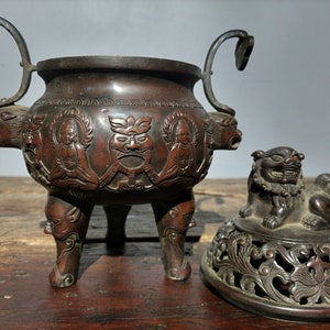 Antique Pure Copper Hand Carved Exquisite Patterns Statue Incense burner ornaments,Home Decor,antique collection