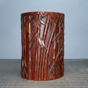 Chinese antique hand carved bamboo carved Bamboo leaf pattern pen holder decoration,exquisite and precious