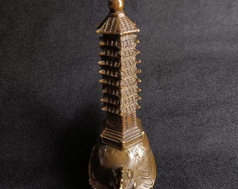 初期のコレクションの純銅の龍亀の塔の像の装飾品、手彫りの