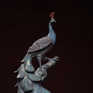 Chinese antique pure hand-carved pure copper peacock statue,precious and exquisite,is worth collecting