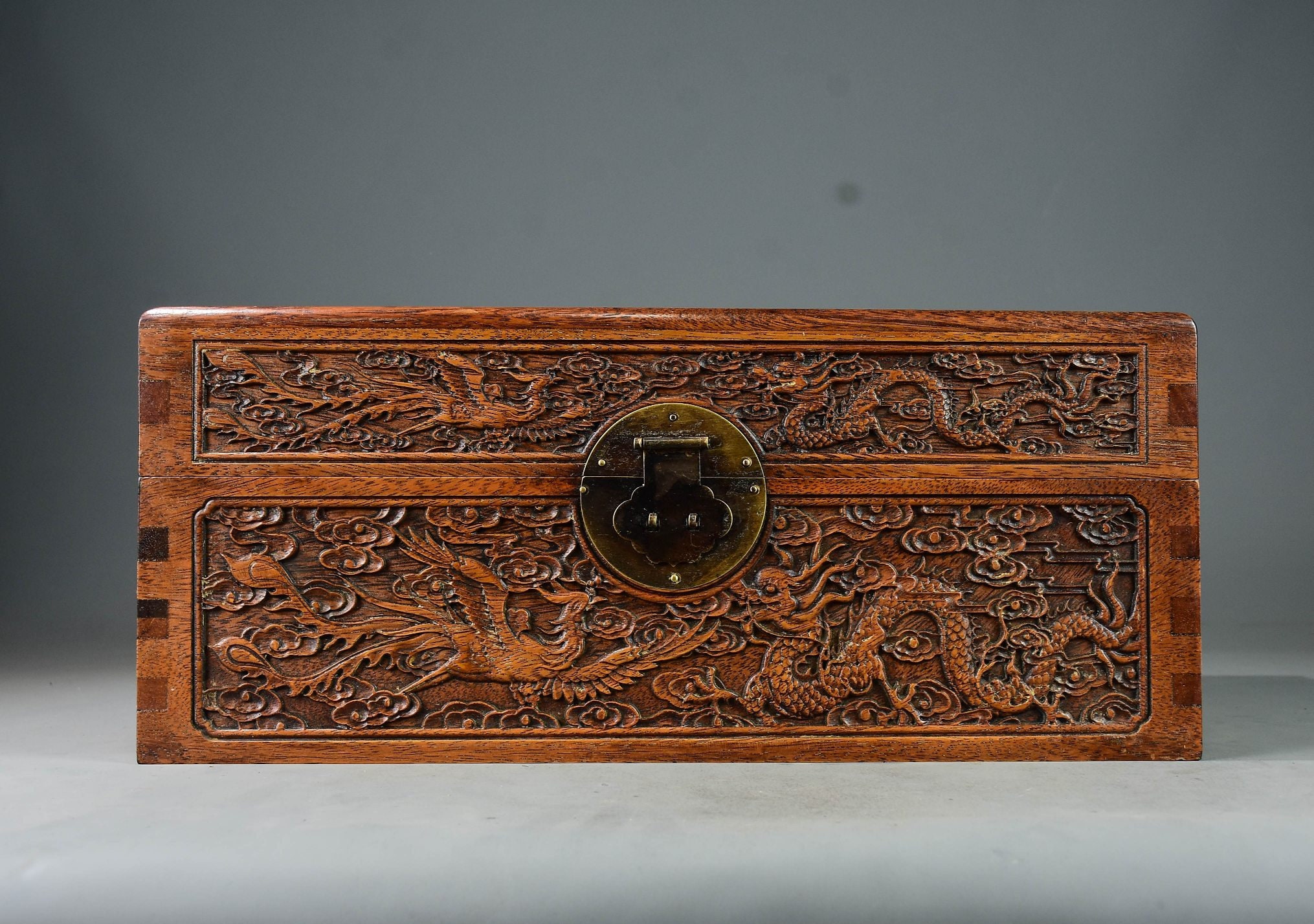 中国アンティーク純手彫り大ローズウッド龍鳳文箱、宝箱飾り
