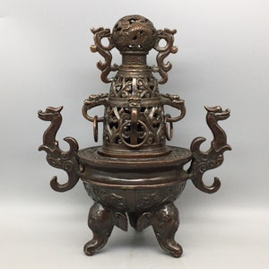 Ancient Chinese pure copper hand carved dragon statues hollow out incense burner decoration,beautiful shapes worth collecting