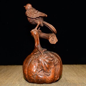 Chinese handmade carved natural boxwood bird statue ornament,exquisite and unique,collectible image 2