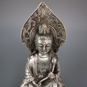 中国のアンティークの手彫りの純銅の塗装された観音菩薩の仏像の装飾品