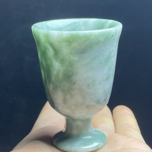Natural xiuyu hand-carved jade wine cup decoration