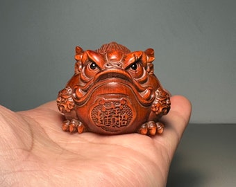 Chinese natural boxwood Toad statue small ornaments,pure hand carved exquisite shape,worthy of collection