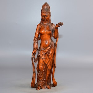China&#39;s puur met de hand gesneden natuurlijk buxus gesneden groen Tara Guanyin Boeddha-ornamentbeeld, prachtig, zeldzaam en verzamelbaar