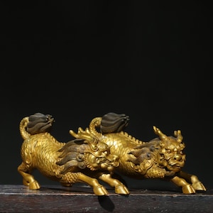 Chinese antique hand carved pure copper gilt exquisite auspicious unicorn statue ornament a pair,precious and exquisite,worth collecting