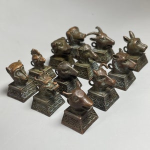 Chinese antique pure copper twelve Chinese zodiac statue seal is handmade,exquisite and rare home decoration collection