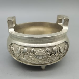 Chinese antique pure copper small incense burner statue,pure hand carved can be used and worth collecting