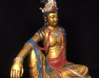 中国のアンティークの手彫りの純銅の塗装された観音菩薩の仏像の装飾品
