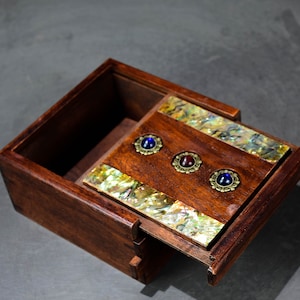 Chinesische Hand geschnitzt Rosenholz eingelegte Muscheln und Edelsteine Mechanismus Box, Luban Box Dekoration, Geschenkbox, exquisit und wertvoll