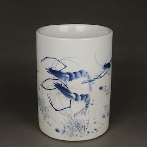 Blue and white porcelain hand-painted shrimp pattern pen holder birthday gift