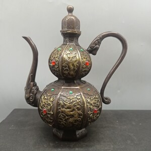 Ancient Chinese pure copper inlaid gems handmade carved dragon pattern wine pot is exquisite and rare,worth collecting