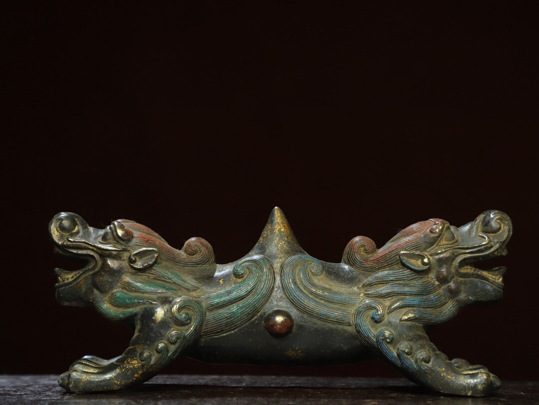 中国のアンティークブロンズ彫刻双頭吉兆獣像飾り、デスクトップの装飾