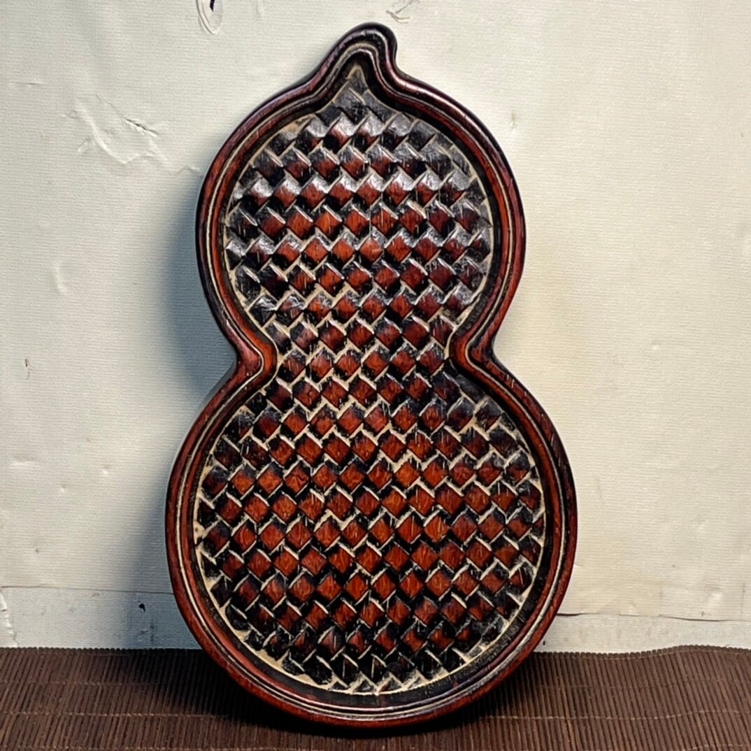 【内祝い】 Hand Antique Chinese Carved Tea Shaped Gourd Sandalwood Red 染付