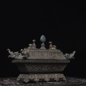 Chinesische antike Hand geschnitzte reine Kupfer Drachenstatue Turm Weihrauchbrenner Ornament, kann gesammelt und verwendet werden