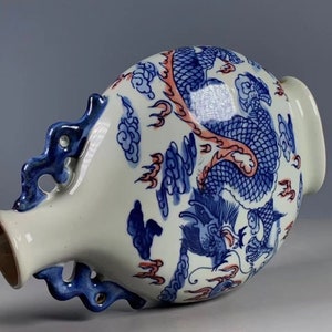 Exquisite blue and white porcelain exquisite dragon pattern vase ornament,ceramic vase