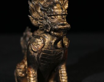 中国のアンティークの純粋な手彫りの絶妙で珍しい純銅の吉兆の獣の麒麟