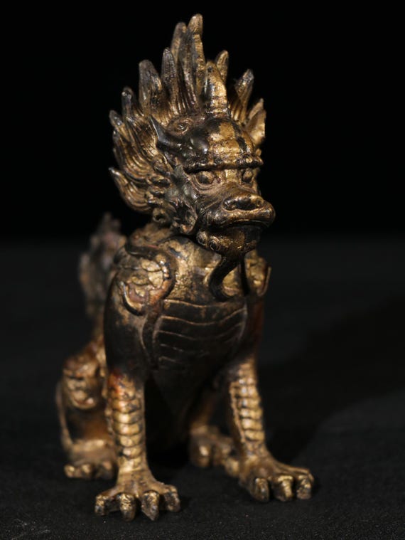 中国のアンティークの純粋な手彫りの絶妙で珍しい純銅の吉兆の獣の麒麟