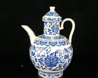 Exquisite blue and white porcelain Wine/Tea Pot ornament /,flower pattern ceramic jar