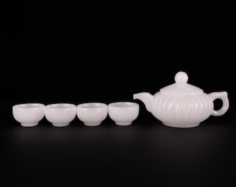 ヴィンテージの高級白翡翠磁器中国茶器セット（トレイ付き）新品箱入り
