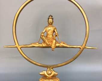 中国の純粋な手彫りの絶妙でユニークな純銅の金箔観音菩薩の装飾品