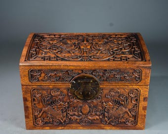 Caja de almacenamiento/joyero de exquisito patrón Kirin de palisandro tallado a mano chino antiguo, adornos preciosos y únicos