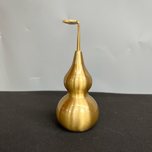 Chinese antique hand carved exquisite and unique pure copper gourd statue ornaments,exquisite and precious,can be collected