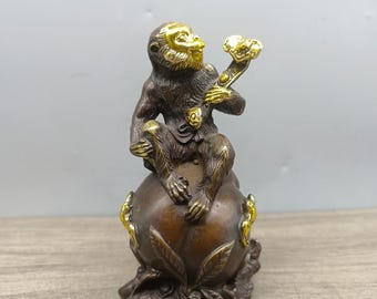 Chinese hand carved bronze statue of Ruyi Monkey, animal zodiac ornament, exquisite and precious, desktop decoration