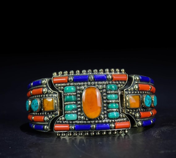 Collected pure hand carved pure copper inlaid gems bracelet ornaments fine workmanship