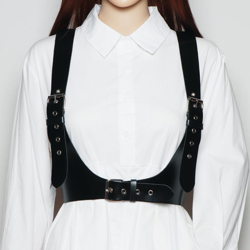 c.1994 Iconic Black and White Chanel Logo Suspenders – Shrimpton Couture