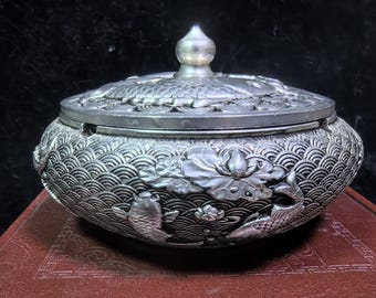 Chinese unique handmade carved Tibetan silver double fish pattern sealed jar/lid jar,exquisite collection, desktop decoration,can be used