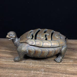 Chinese antique collection handmade carved copper turtle incense burner ornament, unique desktop decoration